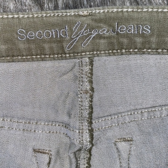 Second  Yoga Olive green straight legs stretchy jeans Sz 28 - Picture 5 of 16